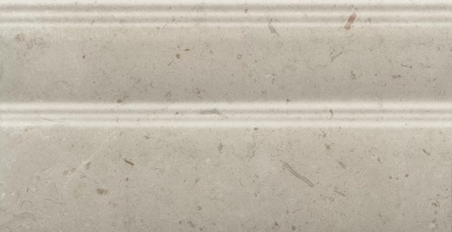 Плинтус Карму бежевый матовый обрезной 30x15x1,7 FMA029R